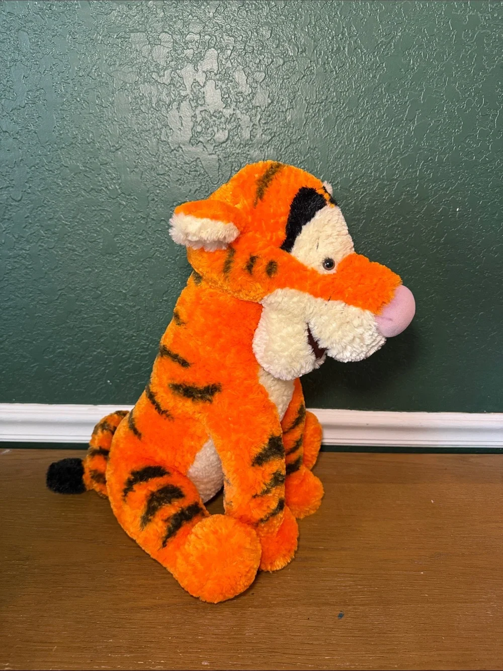 Vintage Disney World Tigger Plush 20” Winnie the Pooh Disney Parks
